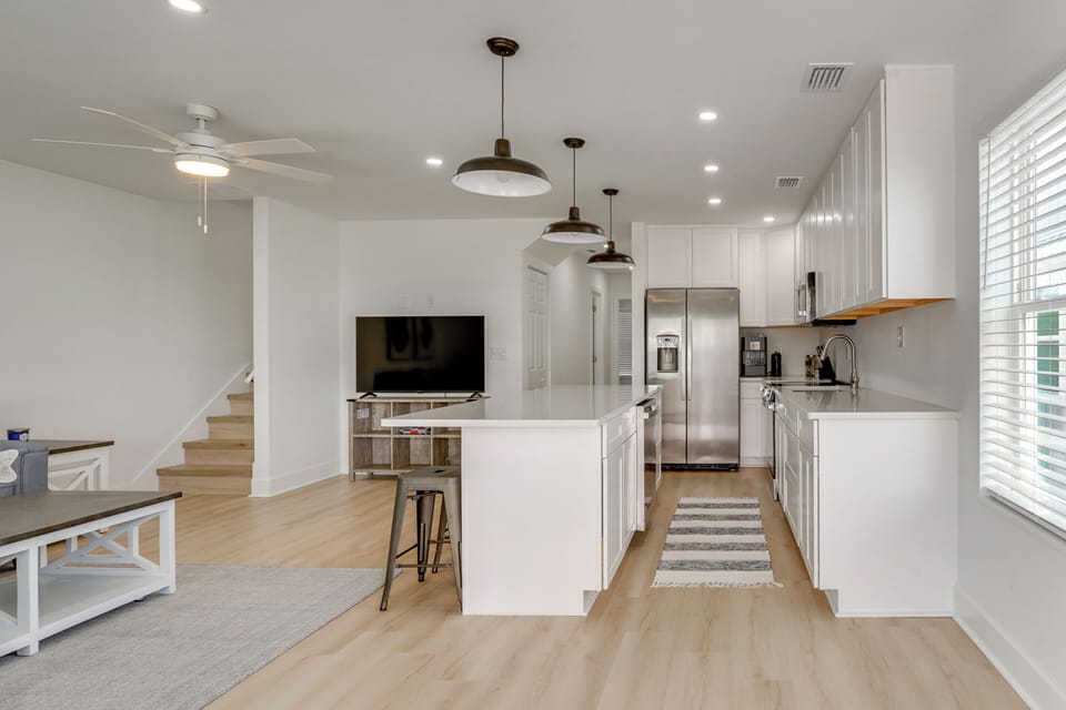 Kitchen | 1st Floor