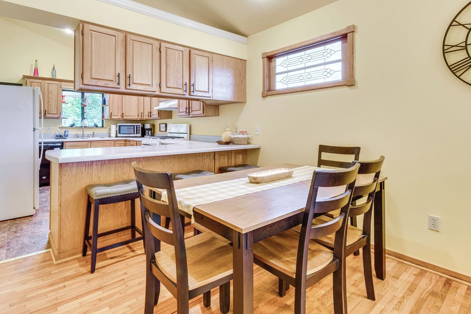 Dining Area | 1st Floor