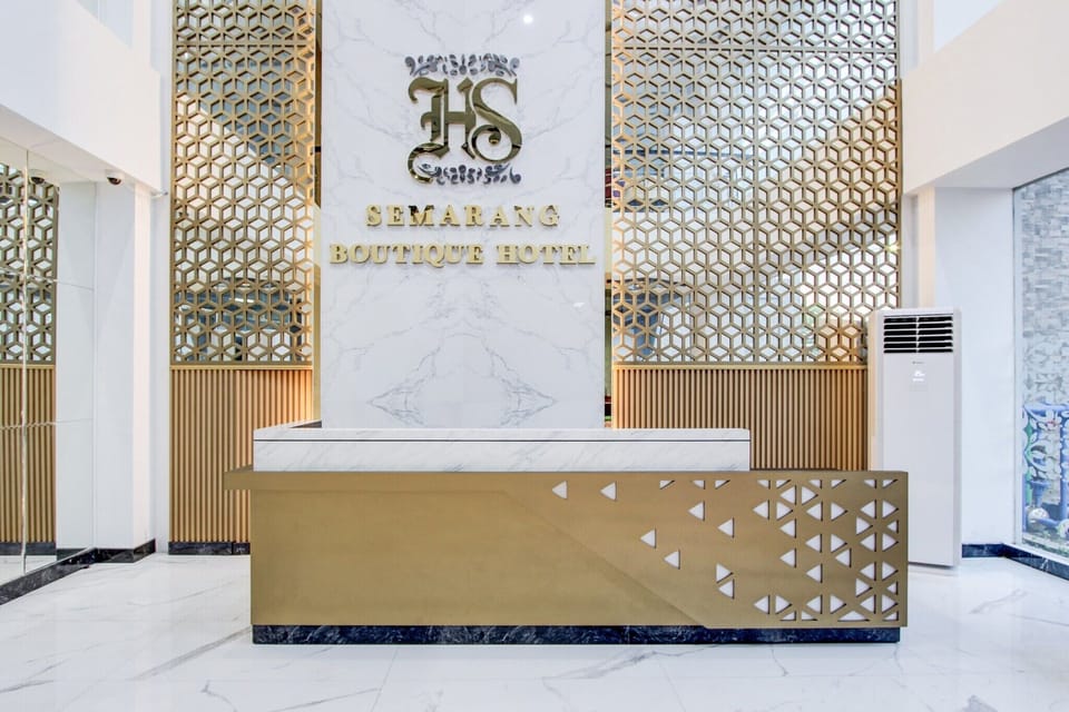 Entrance / Reception