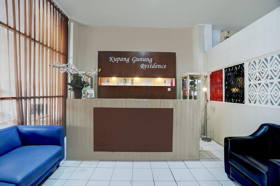 Entrance / Reception