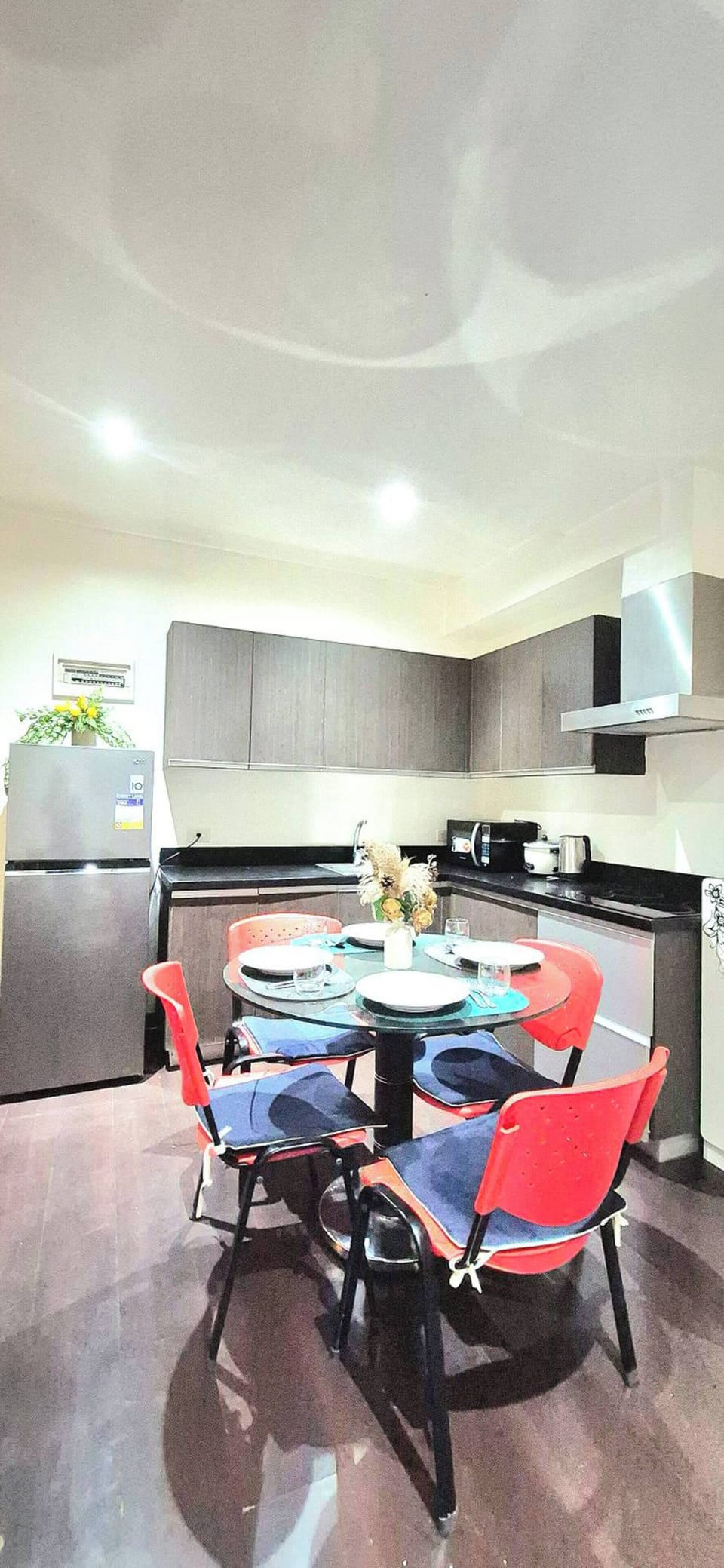 Condo, 2 Bedrooms, Accessible, Balcony | Dining room