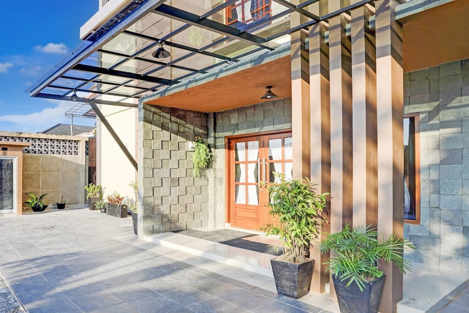 Holiday Home Exterior [summer]