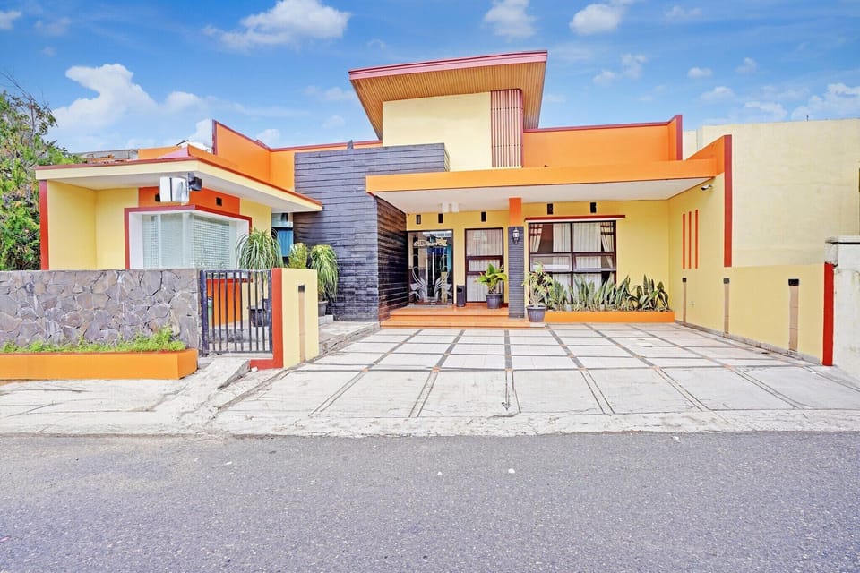 Holiday Home Exterior [summer]