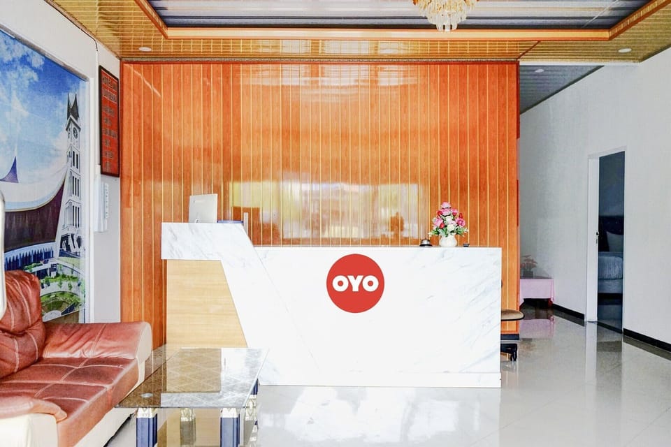 Entrance / Reception