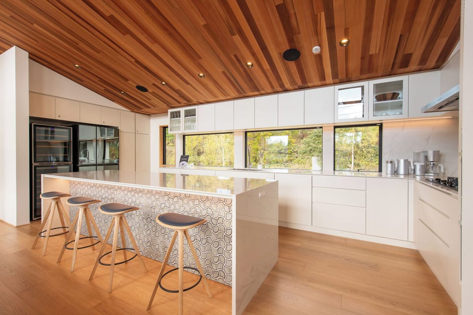Luxury Villa, Balcony, Mountain View | Private kitchen