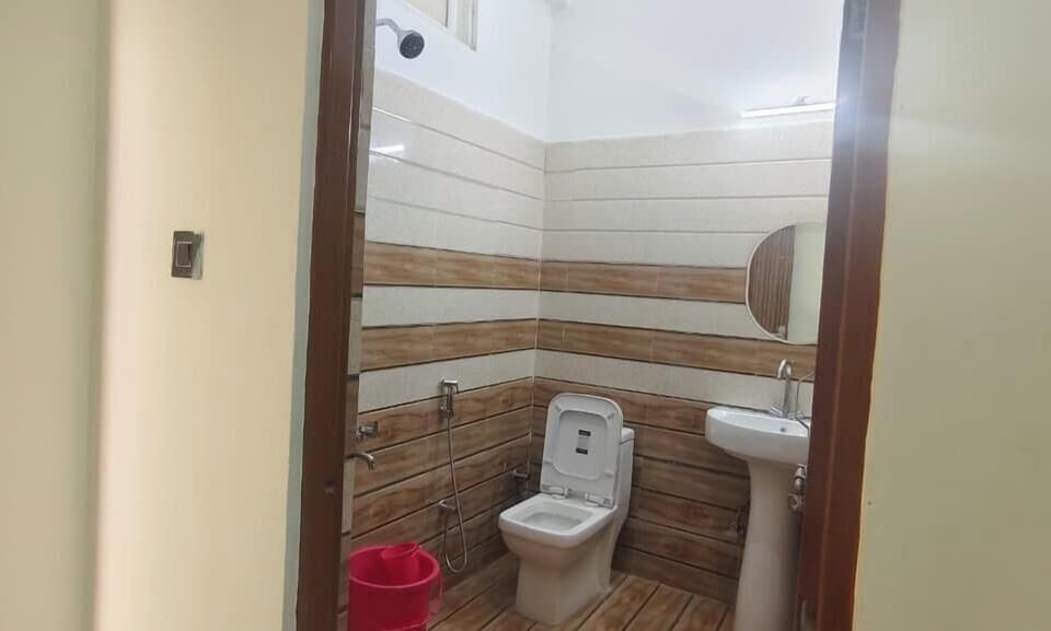 Deluxe Quadruple Room, Mountain View | Bathroom | Shower, soap