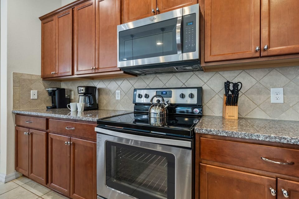 House (5 Bedrooms) | Property amenity