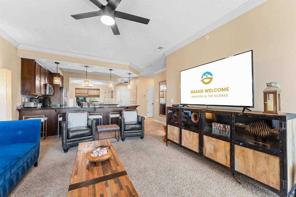 Condo, Multiple Beds, Balcony (The Royal Overlook) | Living area