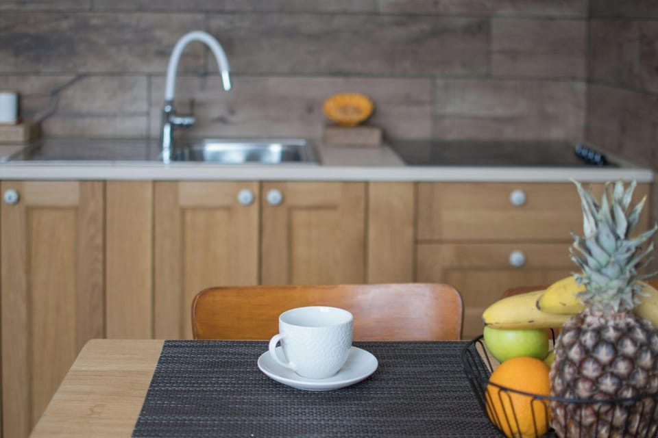 Apartment, 1 Bedroom, Balcony, City View | Private kitchen