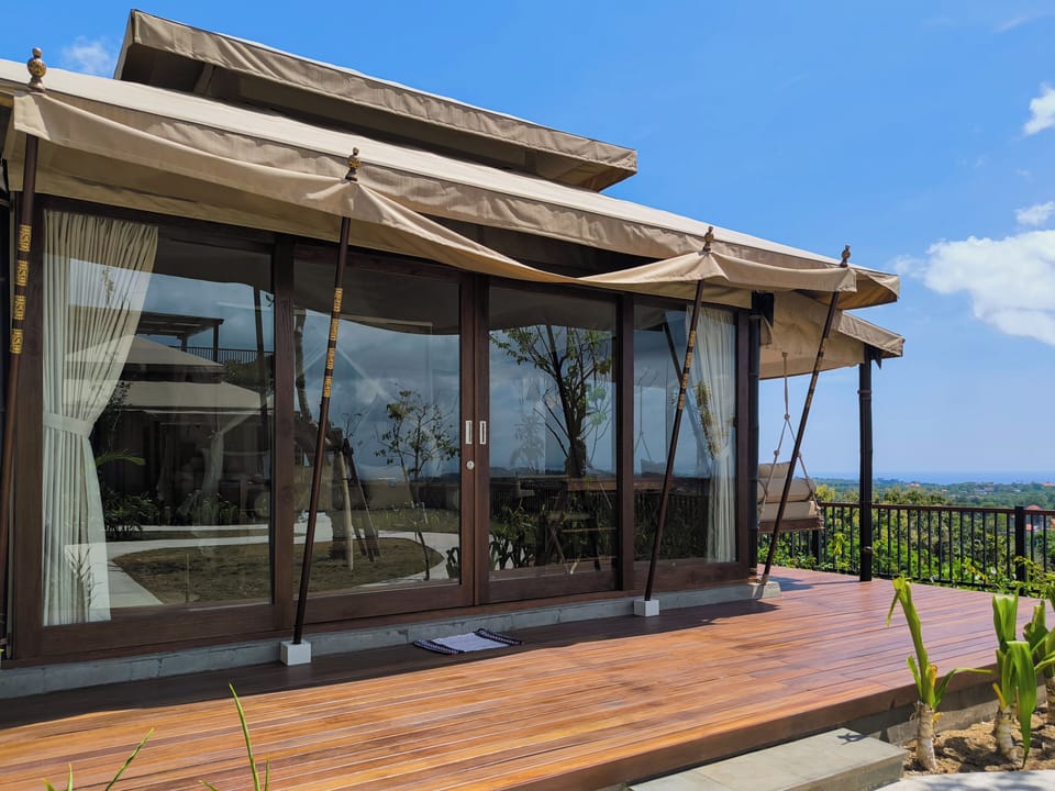 Luxury Room, Hill View | Front of property