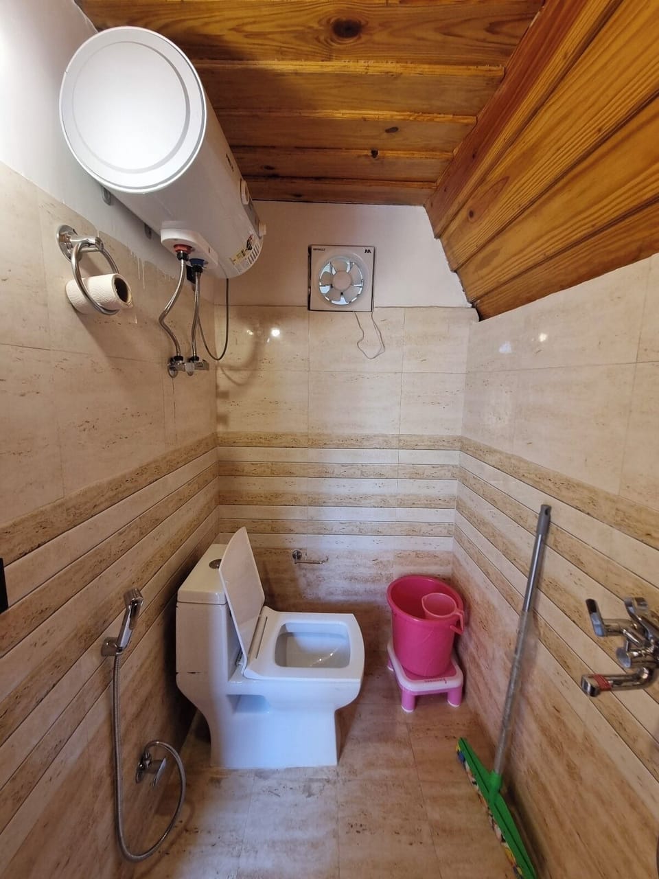 Family Quadruple Room, Balcony, Mountain View | Bathroom shower
