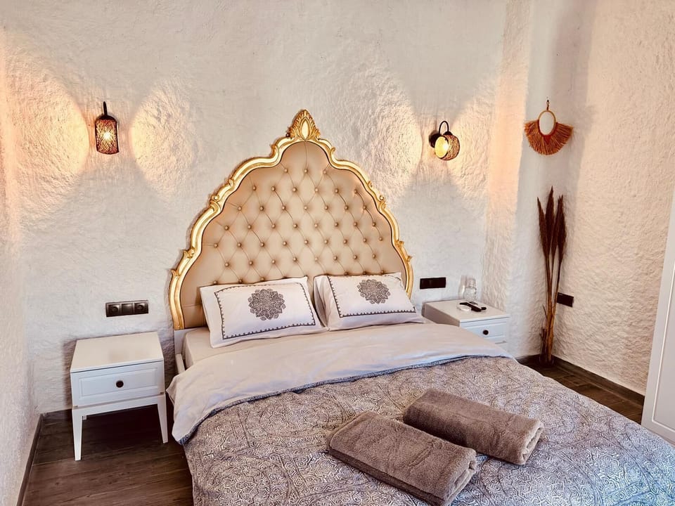 Classic Room, Pool View | Free WiFi