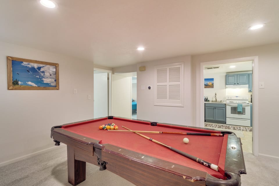 House (5 Bedrooms) | Interior