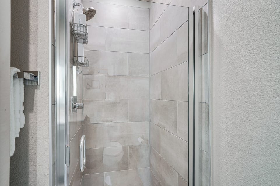 Work & Play! Gem w/ Fire Pit, 3 Mi to Dtwn Dallas Apartment in Dallas