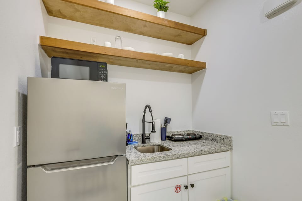 Apartment (0 Bedroom) | Interior