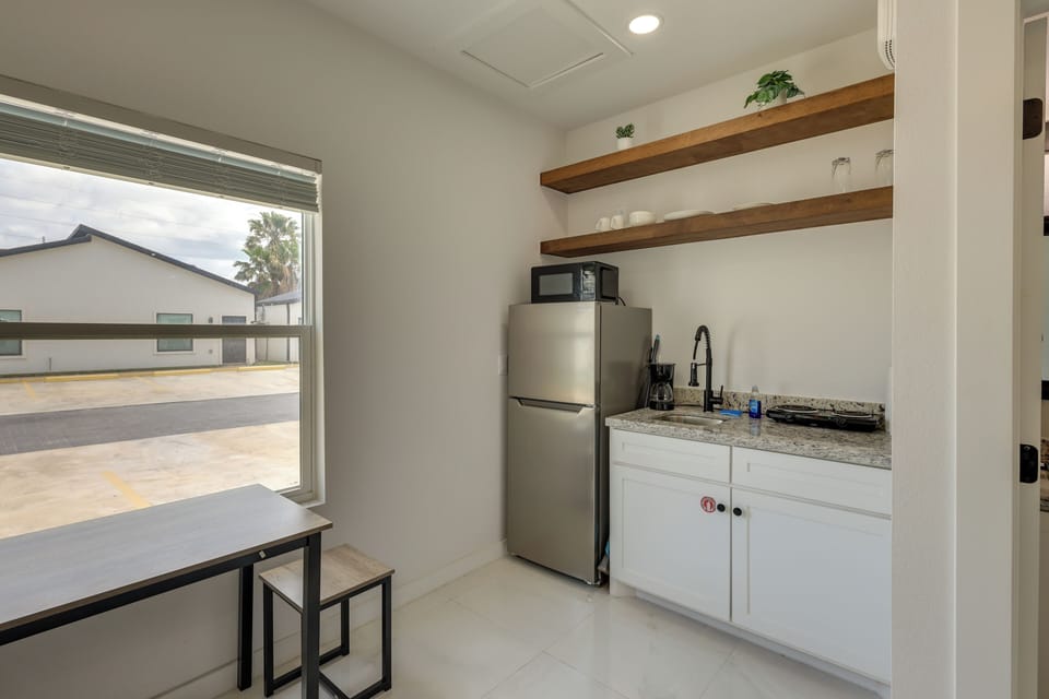 Apartment (0 Bedroom) | Interior
