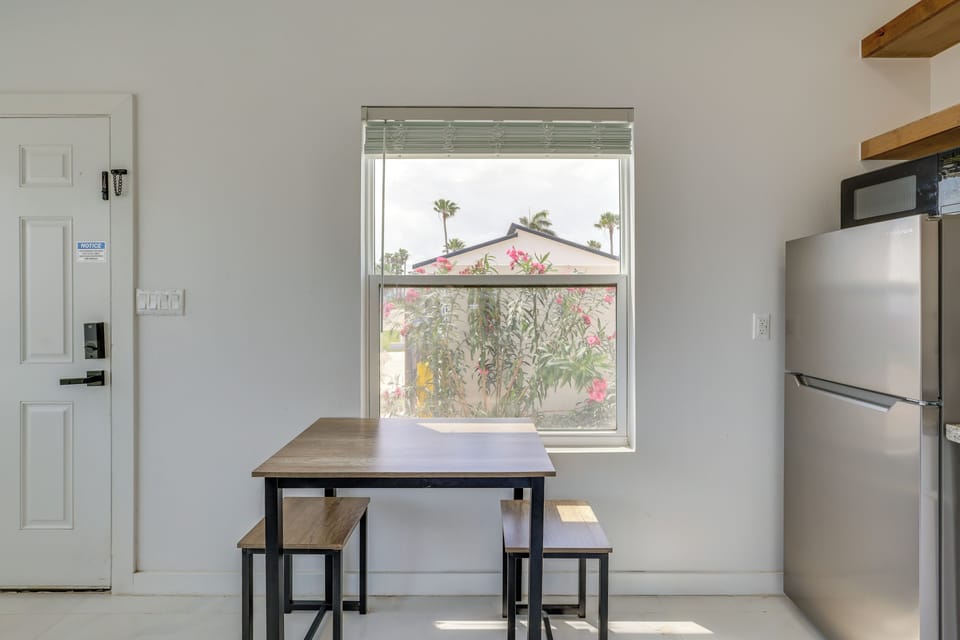 Apartment (0 Bedroom) | Interior