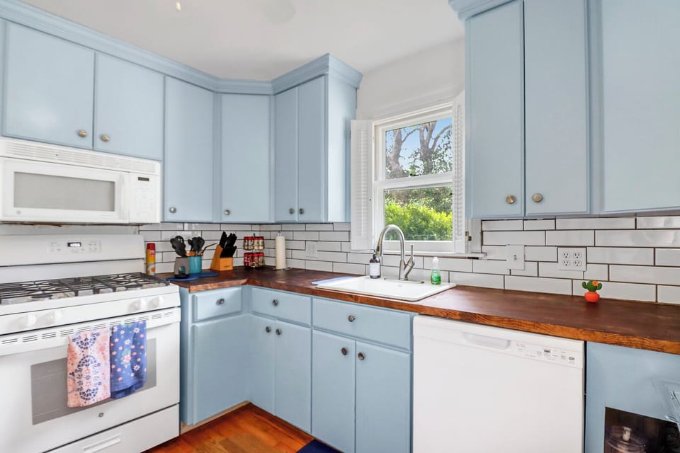 Cook a meal in kitchen