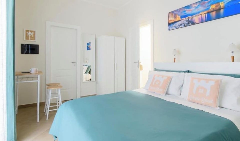 Double or Twin Room, Balcony | In-room safe, desk, blackout drapes, soundproofing