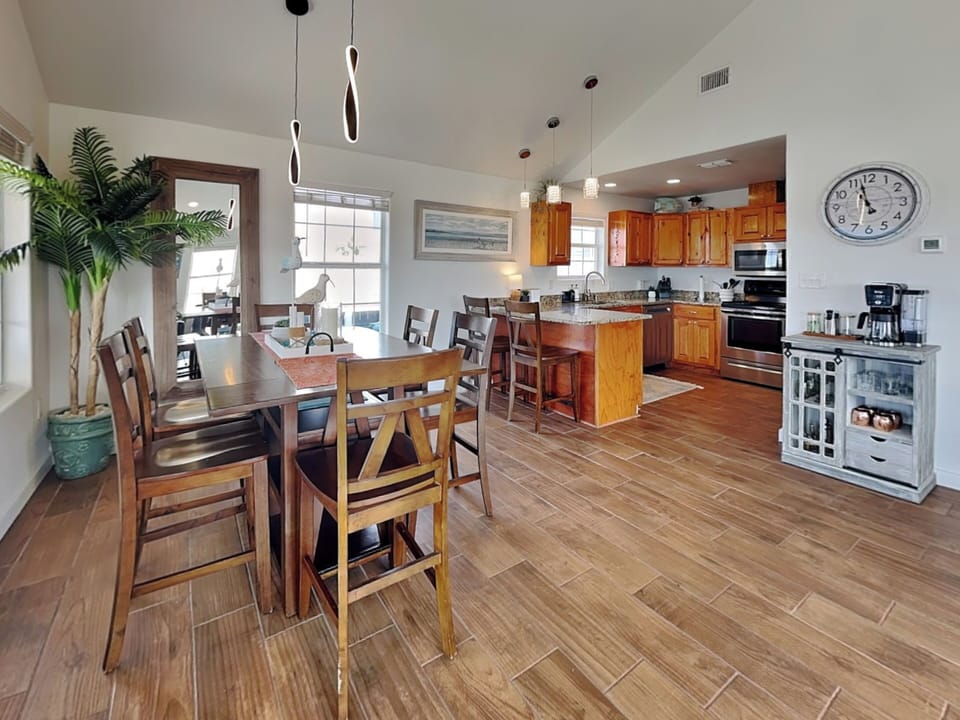 Open Concept Kitchen & Dining Area + Coffee Station - Inn At Dolphin Bay