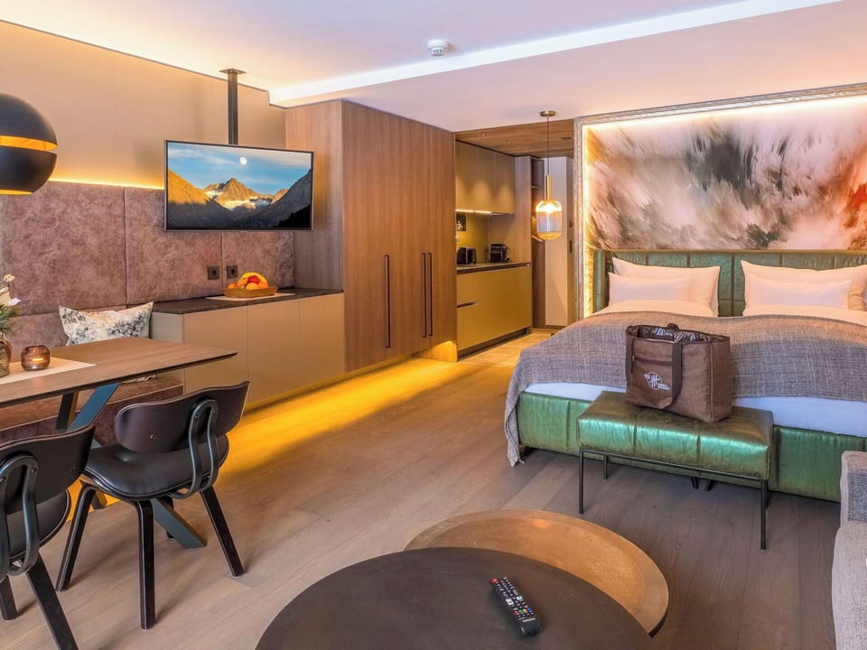 Interior Design, Ceiling, Flooring, Furniture, Floor, Apartment, Resort, Hotel, Suite