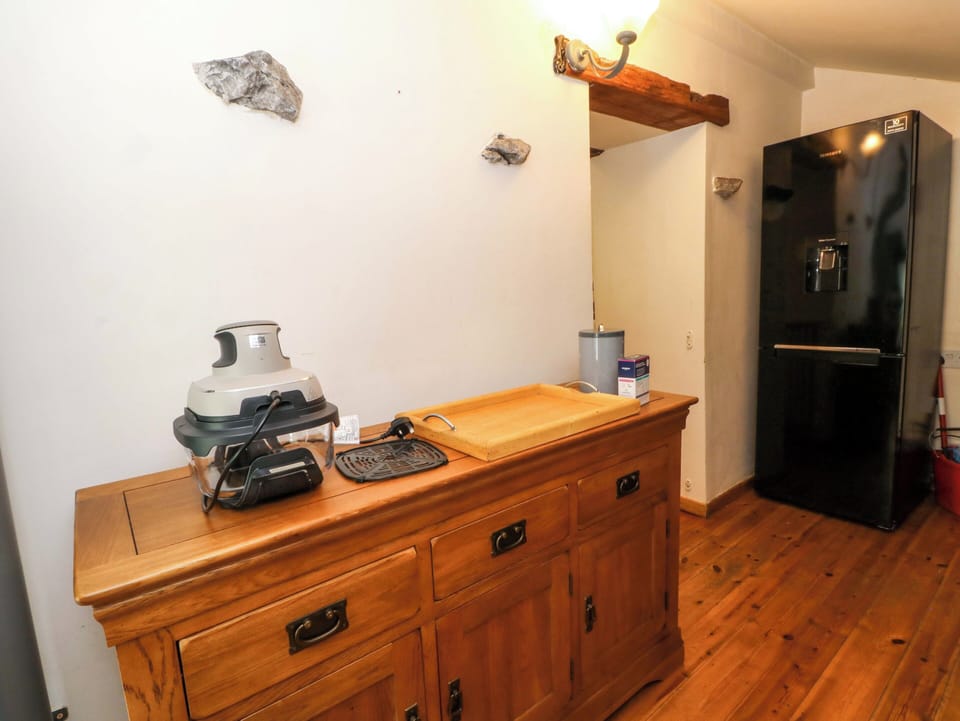 Cottage | Interior
