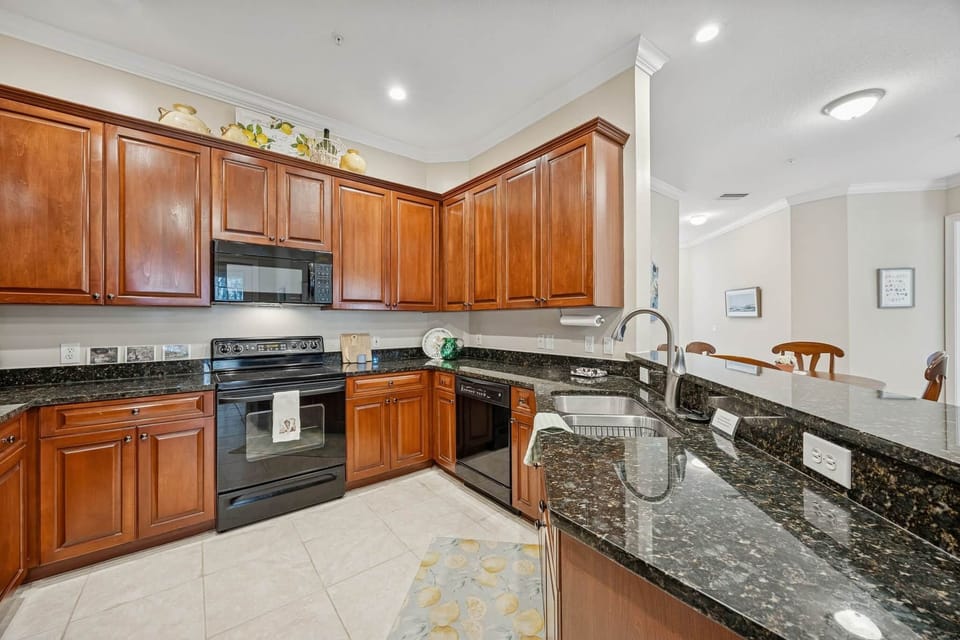 95069 San Remo Dr - Full Kitchen 1