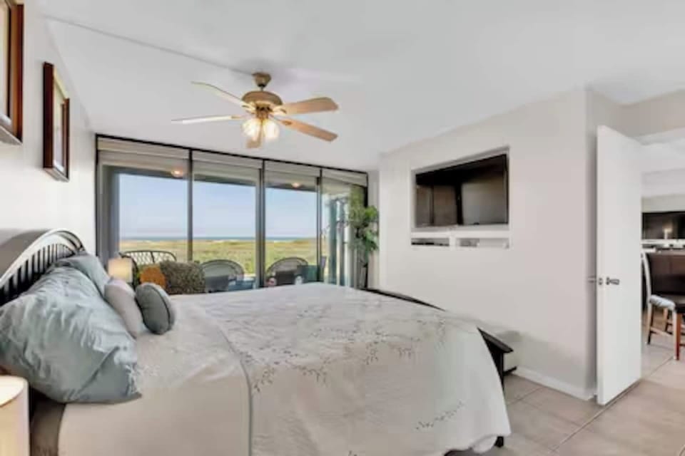 Master Bedroom with ocean view