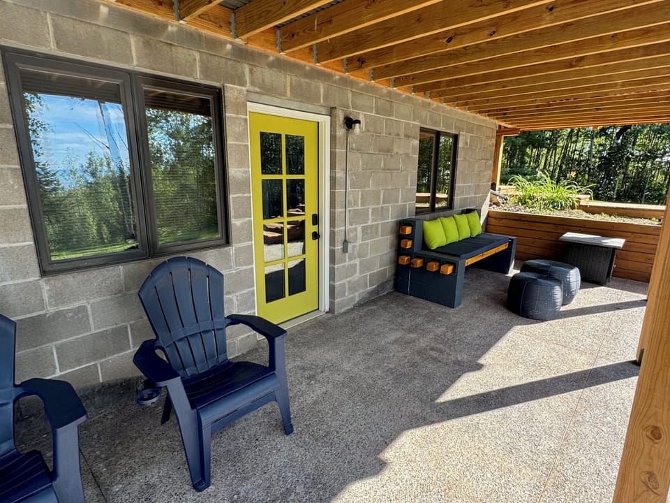 Lower Level Patio Walkout
Facing Lake Superior
Adjacent to Private Stream