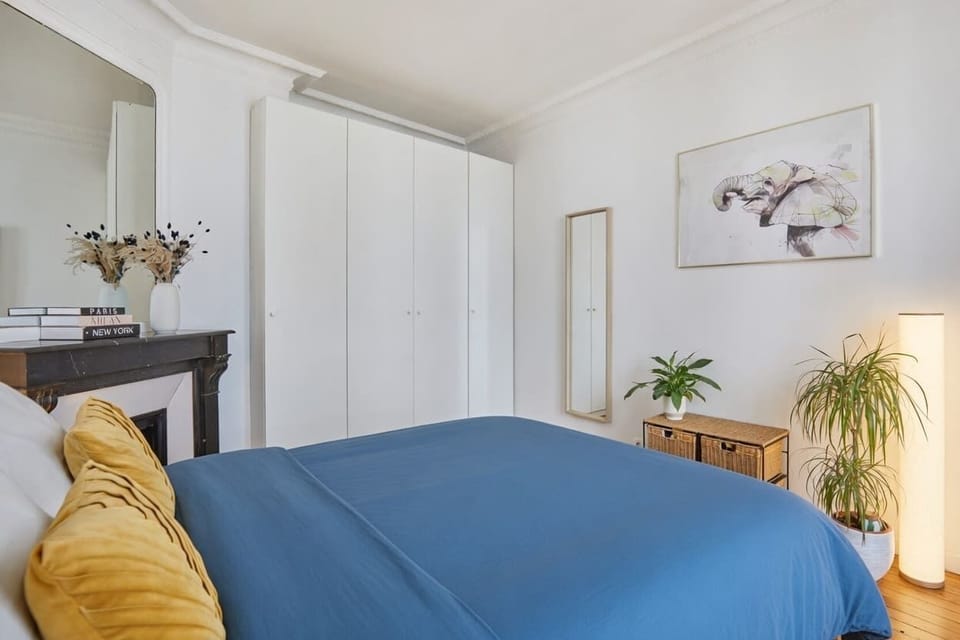 Chambre spacieuse avec lit double