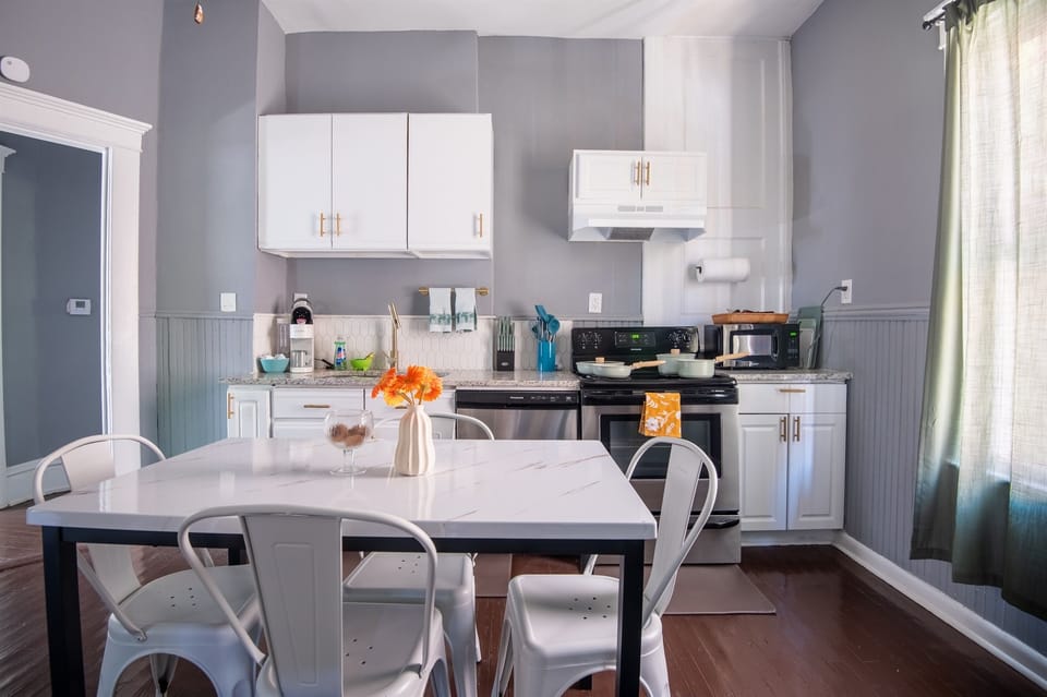 Enjoy a spacious kitchen stocked with all the essentials. Pots, pans, and utensils included. From a casual morning meal to a full dinner, everything is easy to prepare and serve.