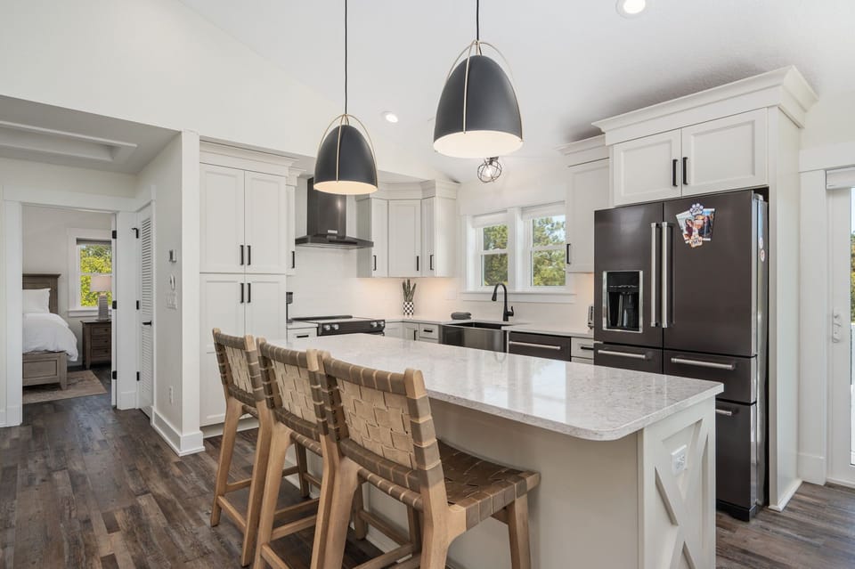 Kitchen Bar with Overhead lamps