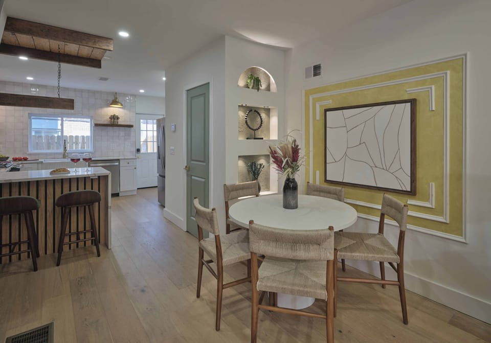 A refined dining space designed for shared moments.
Elegant furnishings and warm tones create an inviting atmosphere.