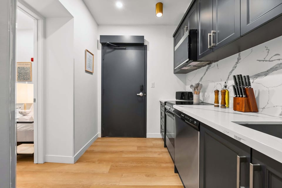 Studio (2 Bedrooms) | Interior