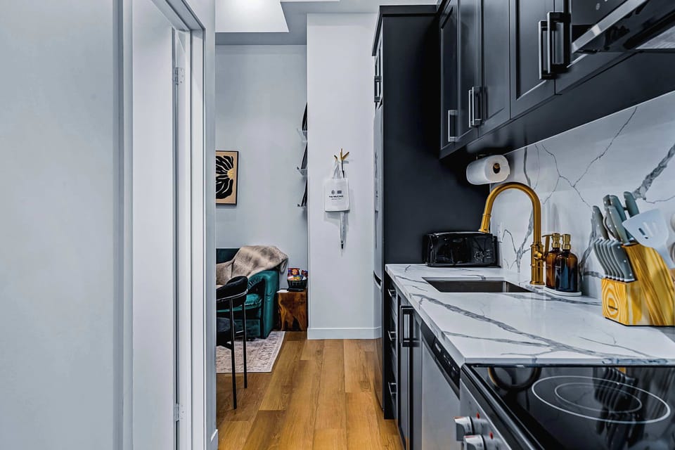 Studio (2 Bedrooms) | Interior