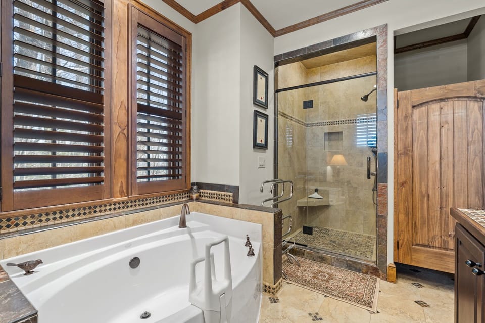 Soaker Tub and Walk-in Shower