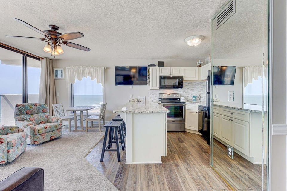 Atlantic Towers 1114-print-008-024-Main Living Area-4200x2801-300dpi