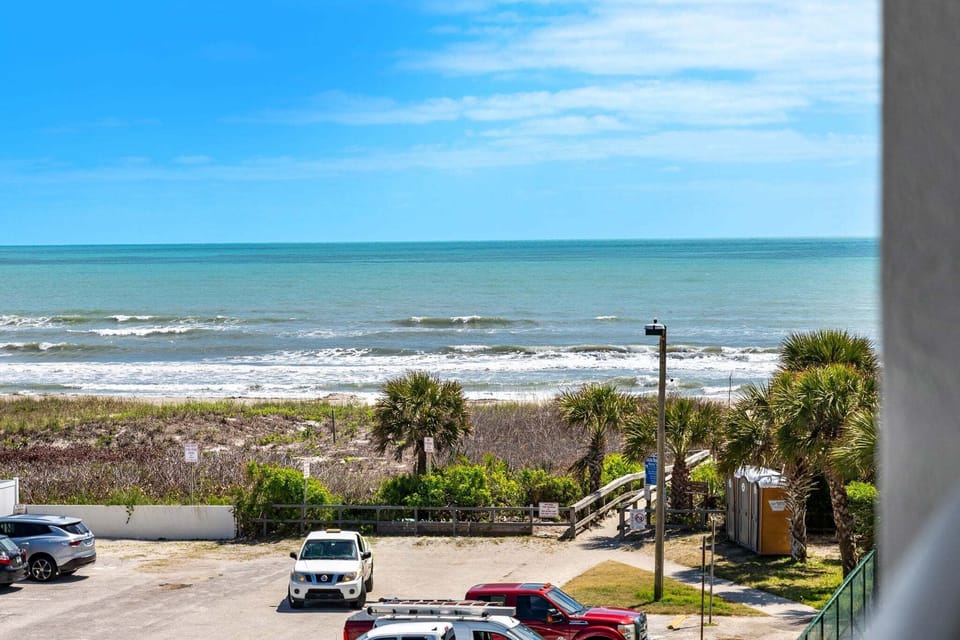 Stunning ocean views!