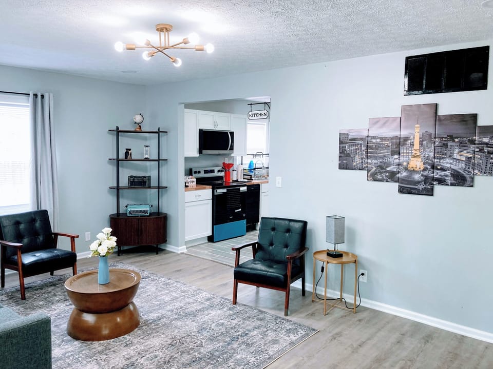 Stylish Living Room paying tribute to Circle City