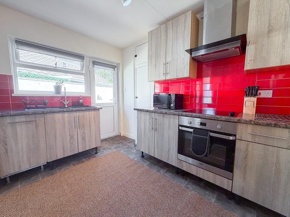 Indigo Blue - 2 Bedroom Holiday Home - Manorbier (27987)