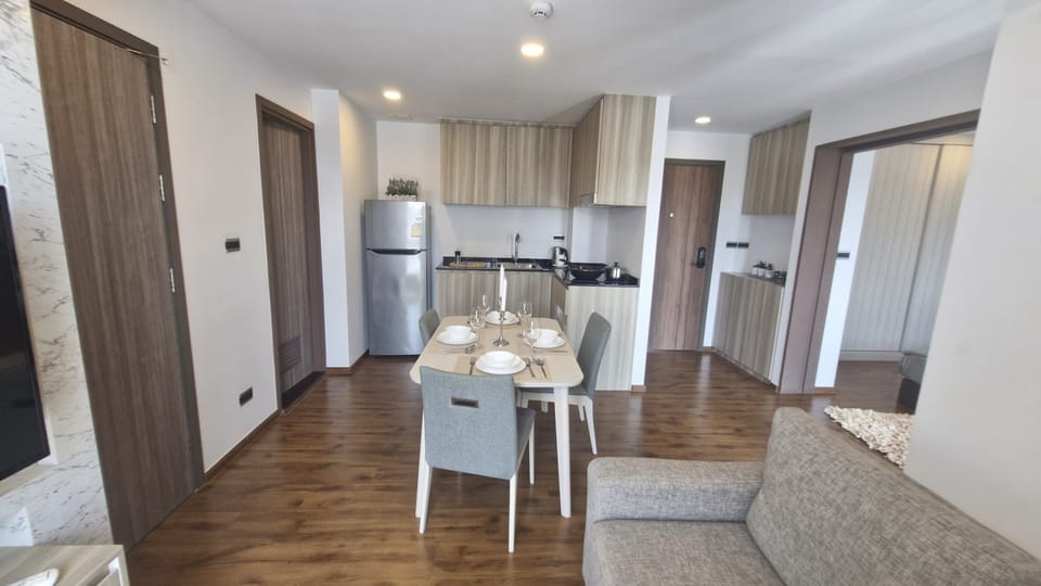 Deluxe Quadruple Room, Balcony, Mountain View | Interior