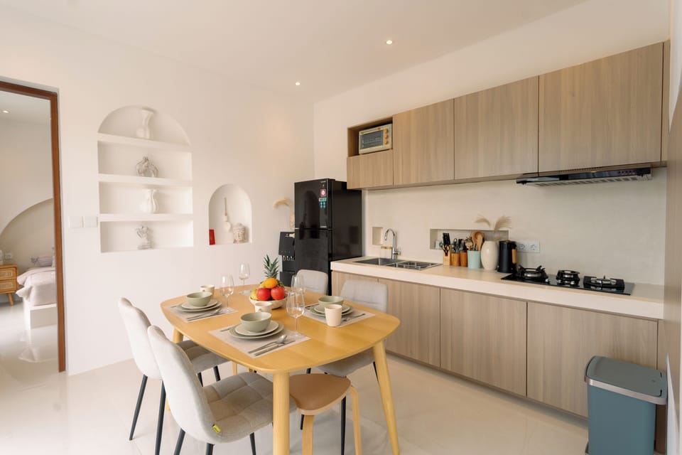 Standard Villa, Pool View | Private kitchen