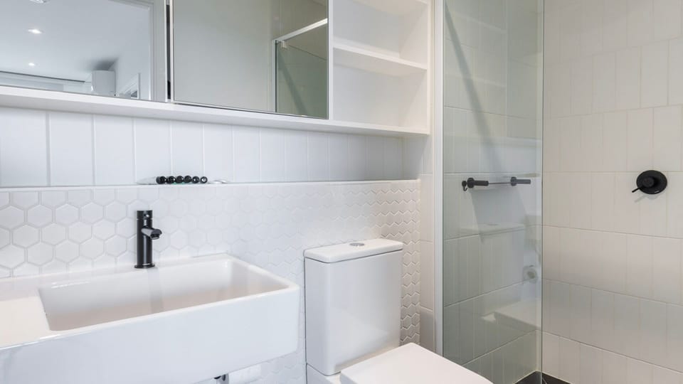 Private ensuite bathroom off master bedroom