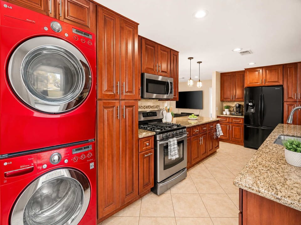 Gourmet Kitchen: Cook up a storm in a stylish space with sleek appliances and vibrant accents!