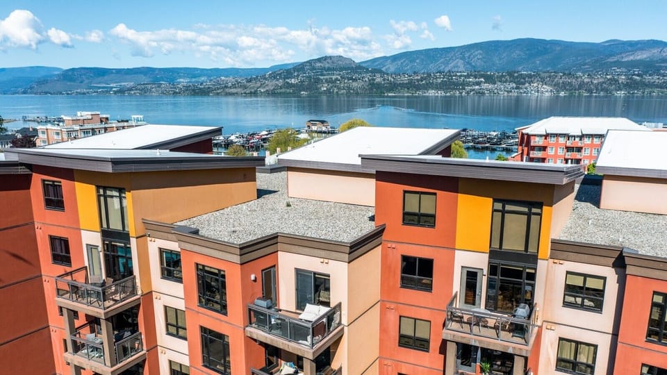 Playa del Sol Resort Kelowna (3)