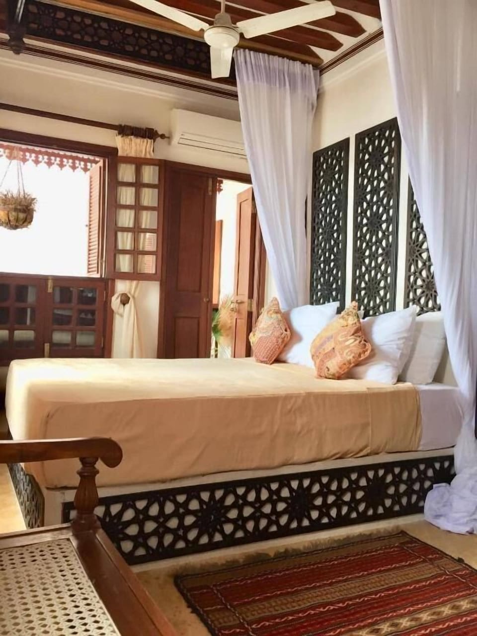 Standard Double Room, Balcony, City View | In-room safe, iron/ironing board, free WiFi, wheelchair access