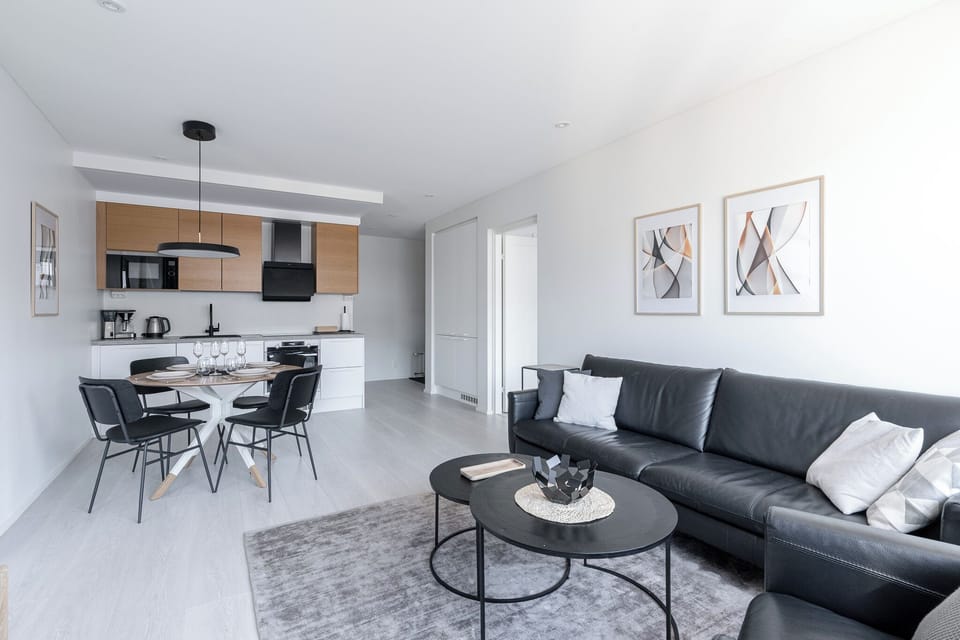 Superior Apartment, Balcony, City View | Desk, laptop workspace, iron/ironing board, free WiFi