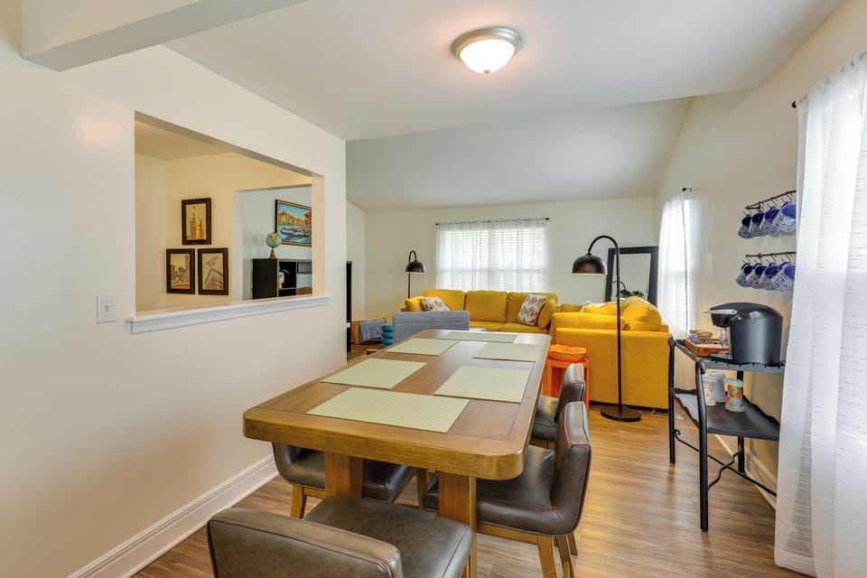 Dining Area | Dishware/Flatware Provided | Main Level