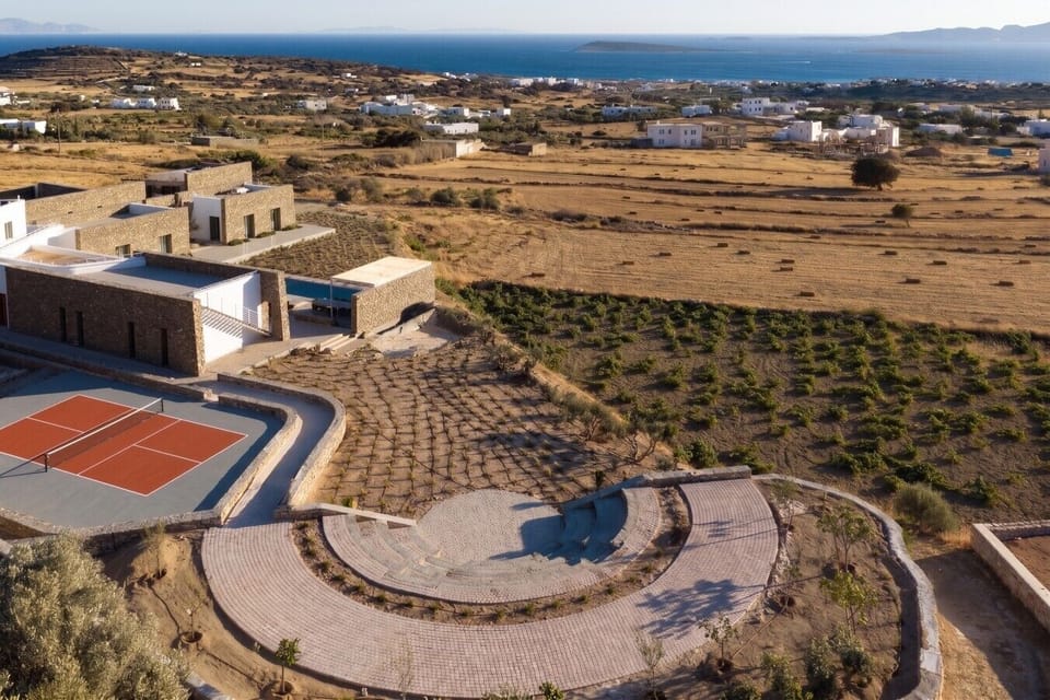 Amphitheater & pickeball - Agkeria A