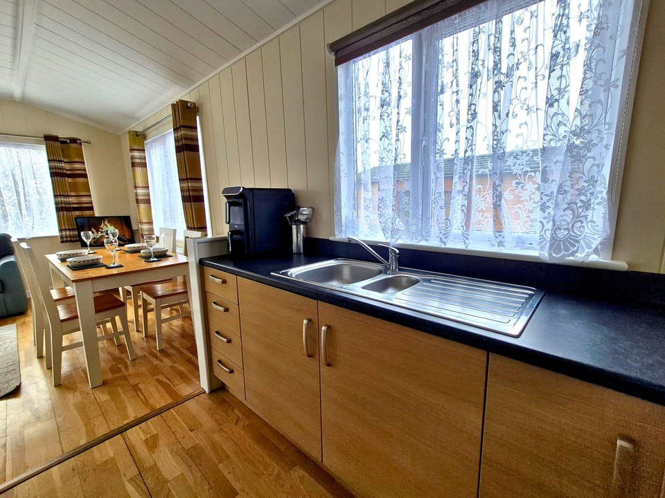 Bella Mere - Kitchen 4